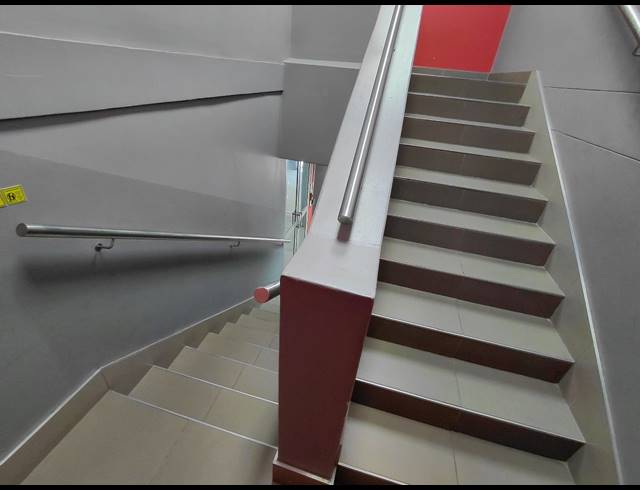 2,002M² OFFICE TO LET IN WATERFALL